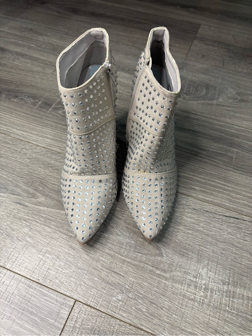Steve Madden Rhinestone Pointed Toe Ankle Booties Silver Women’s Size 6